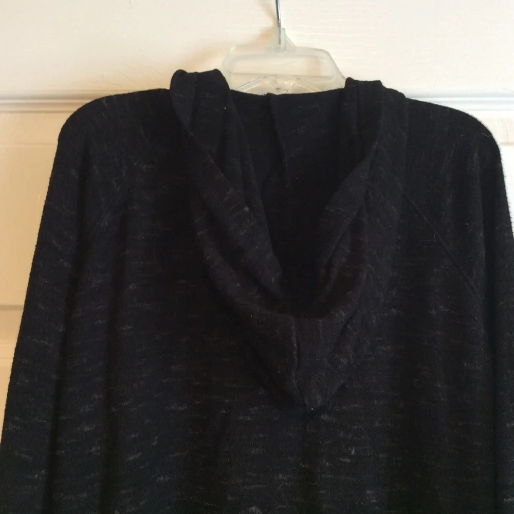 Old Navy black textured plush Blackjack zipper front lightweight girl’s L 10/12